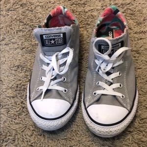 Girls Converse Size 6
